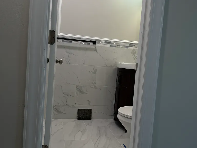 1633 Powell Rd — Photo 10