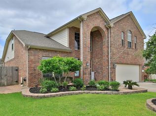 18239 Russett Green Dr, Tomball, TX 77377