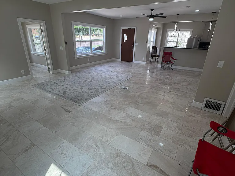 1812 NW 23rd St #1 — Photo 17