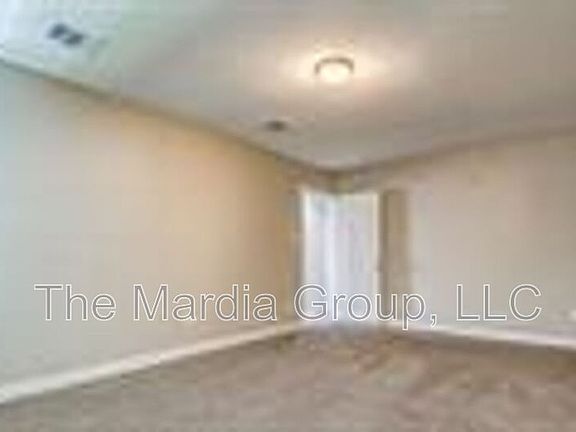 5th image of 1114 Woburn Dr