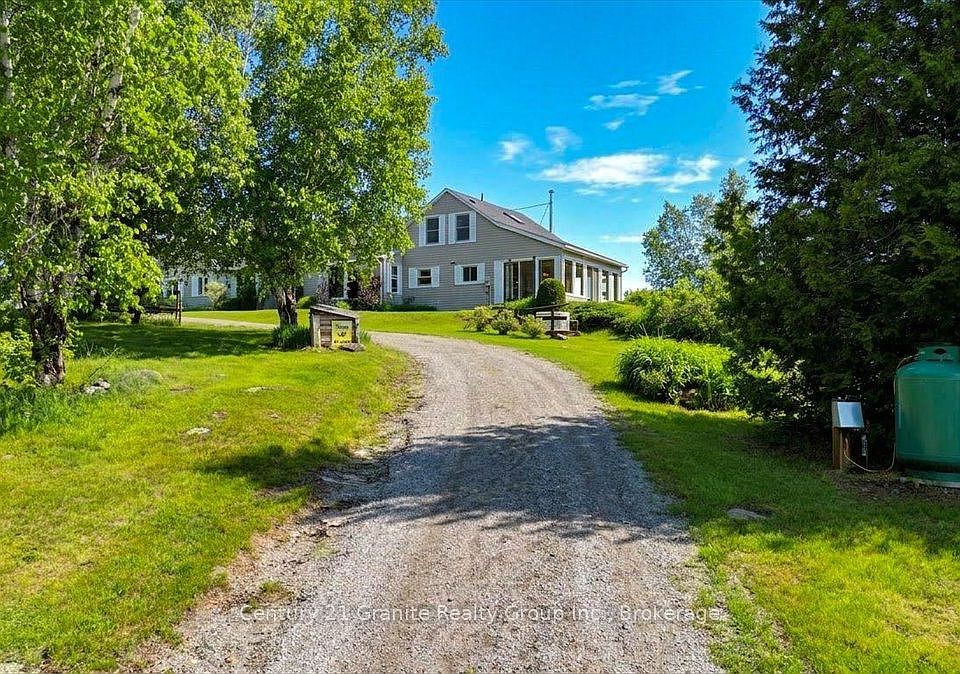 1st image of 1351 Ojibway Rd
