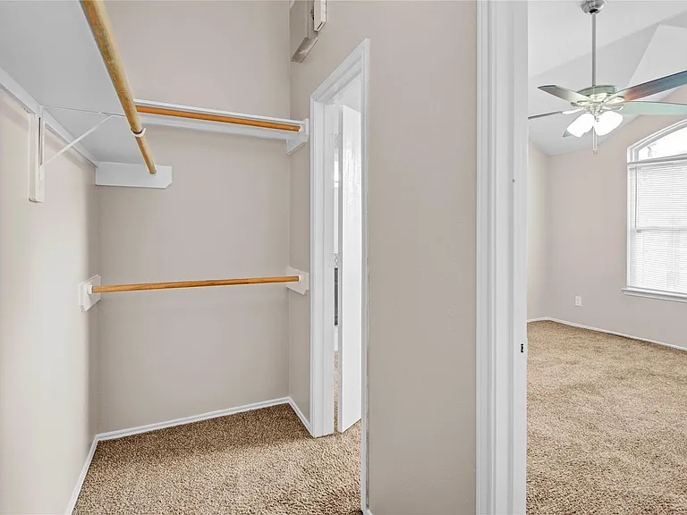 4226 Richmeadow Dr — Photo 21