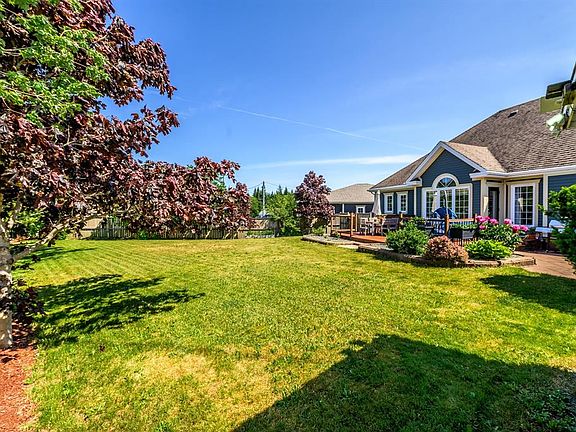 3rd image of 25 Mahogany Place