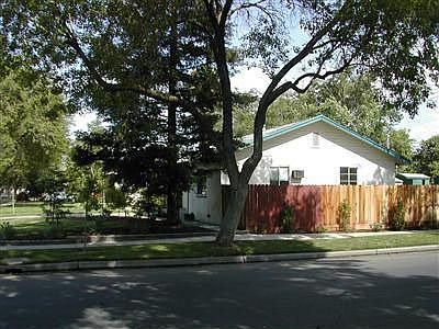 4th image of 1049 W Dayton Ave