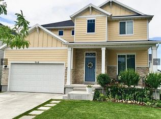 968 W Red Glare Dr, Bluffdale, UT 84065