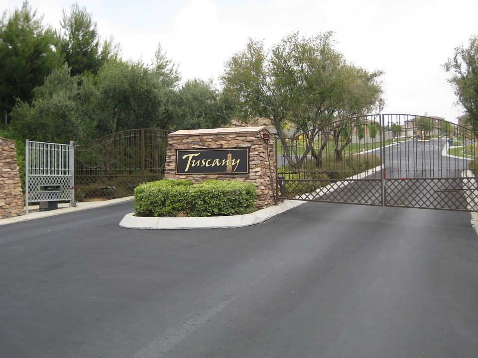 2nd image of 6710 Canaletto Ave