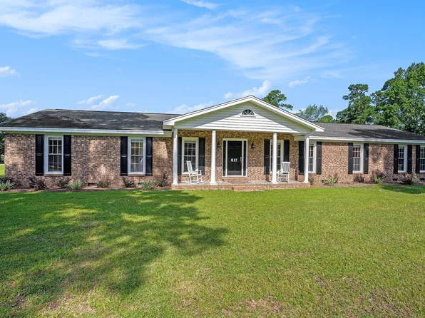 817 Julian St., Georgetown, SC 29440