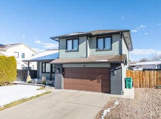 16 Ironbridge Ln, Pueblo, CO 81001