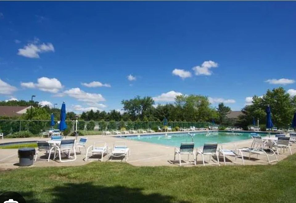 1st image of 2414 Foxmeadow Cir