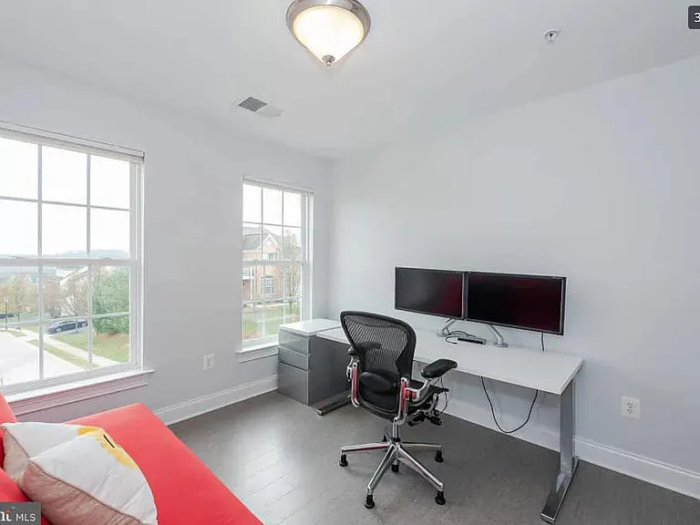 8042 Four Quarter Rd — Photo 31