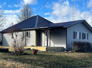 712 W Curry St, Mitchell, IN 47446