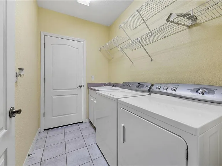 1580 Jasper Ct — Photo 25