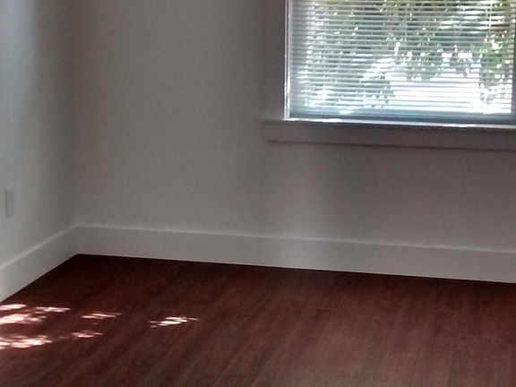 5th image of 309 Lincoln Ave