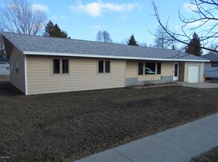 1224 N Maple St, Watertown, SD 57201