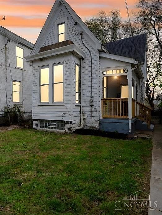 1st image of 555 E Epworth Ave