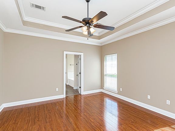 4th image of 11180 Peaks Ave