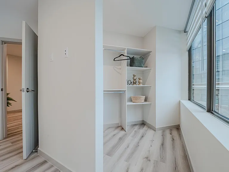 10020 101a Ave NW — Photo 71