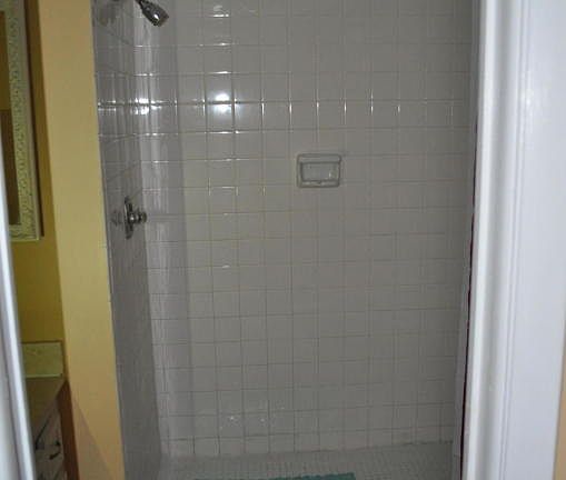 3rd image of 704 SE 2nd Ave APT 446