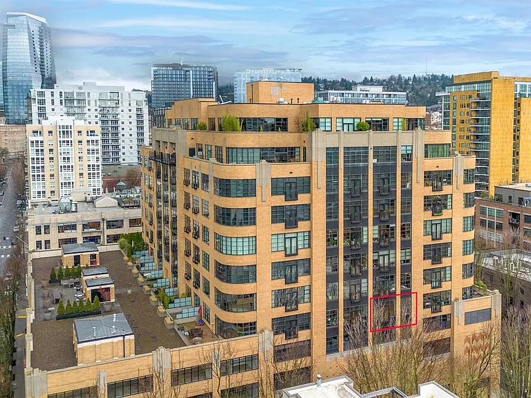 420 NW 11th Ave #506 — Photo 3