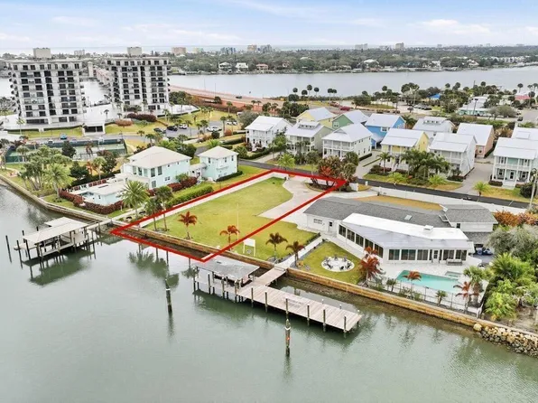 104 E Circle Dr, New Smyrna Beach, FL 32169