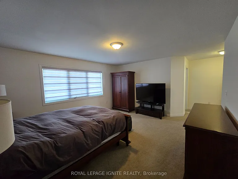 11 Monarch Rd — Photo 32