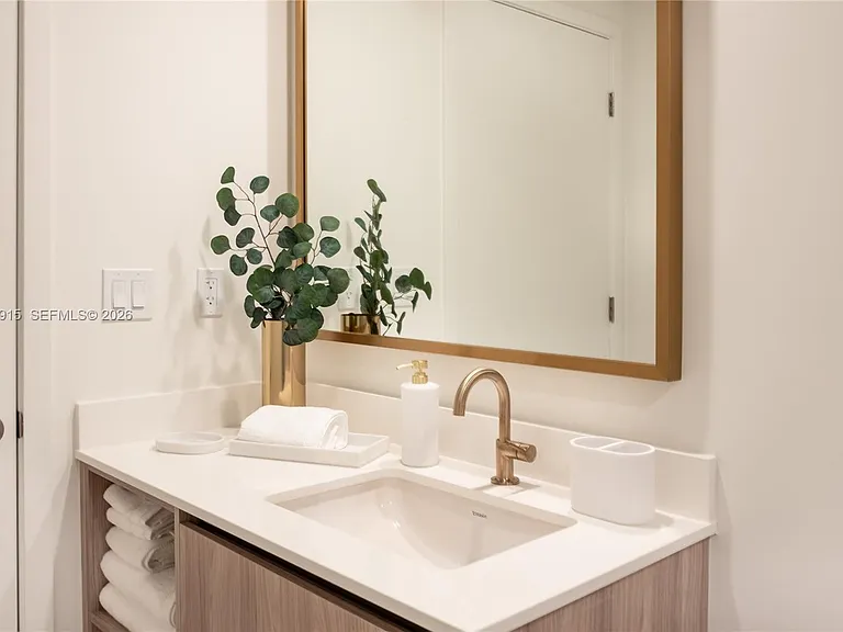 77 SE 5th St #3204 — Photo 16