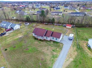 14 Long Meadow Dr, Fayetteville, TN 37334