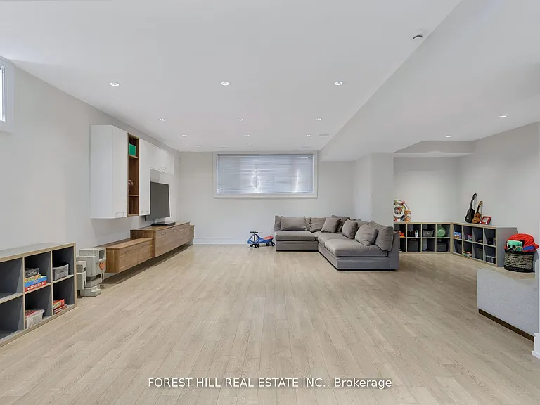 8 Nora Rd — Photo 40