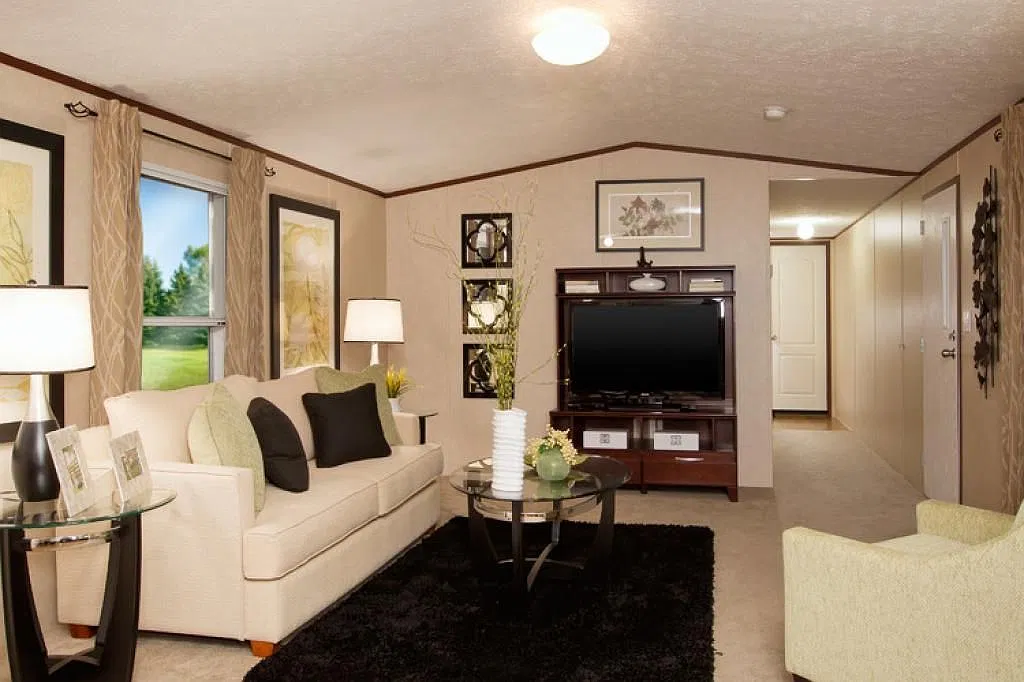 3 bed, 1280 sqft, $1,200 — Photo 1