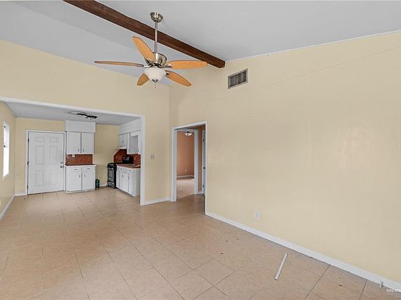 5th image of 406 S 10th St