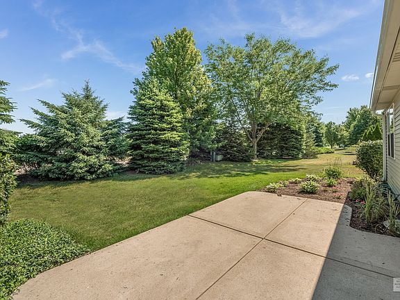 Large over-sized patio!