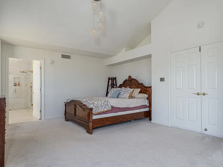 1011 S Mountcrest Ct — Photo 21