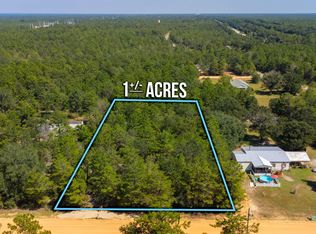 Hamlet Dr, Defuniak Springs, FL 32433