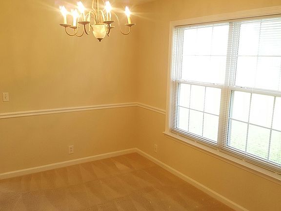 2nd image of 1208 Edgewood Ct