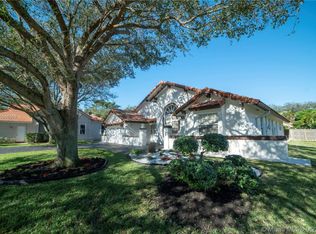 2931 Hidden Hollow Ln, Davie, FL 33328