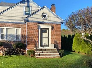 116 George Waterman Rd, Johnston, RI 02919