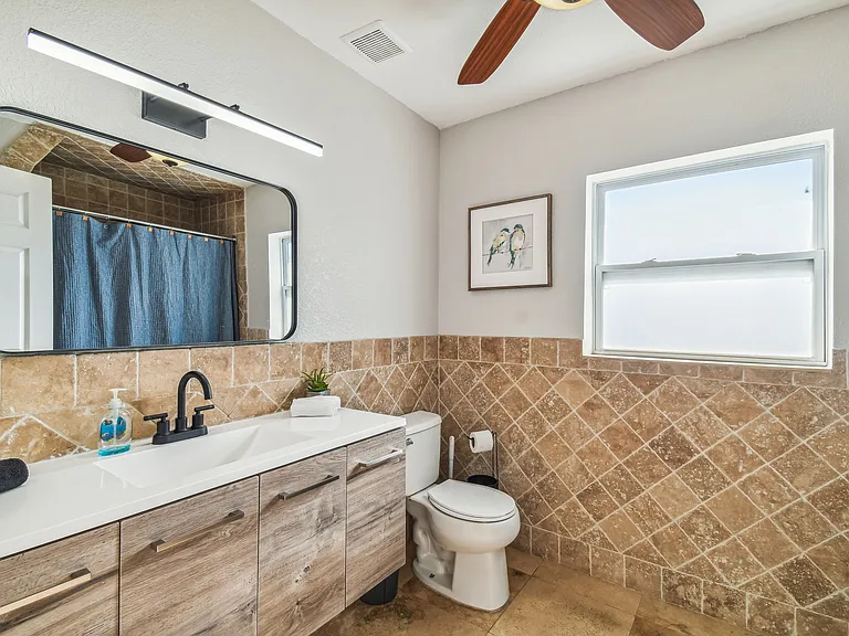3606 W Gray St — Photo 22