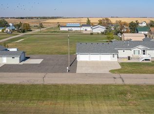 208 & 202 E Main Ave, Sterling, ND 58572