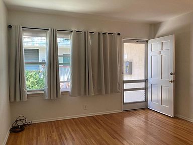 1437 Yale St APT B, Santa Monica, CA 90404 | Zillow