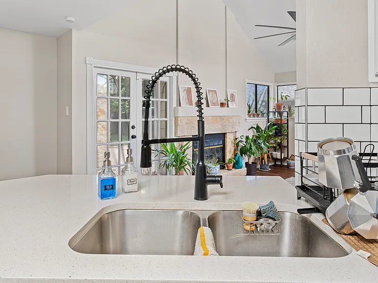 3108 Linnet Dr — Photo 12