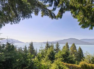 330 Bayview Rd, Lions Bay, BC V0N 2E0