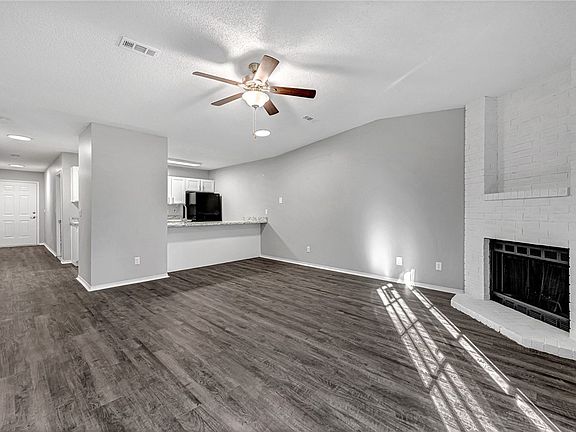 3rd image of 1334 N Boxley Ave
