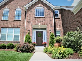 75 English Oak Ln, Springboro, OH 45066