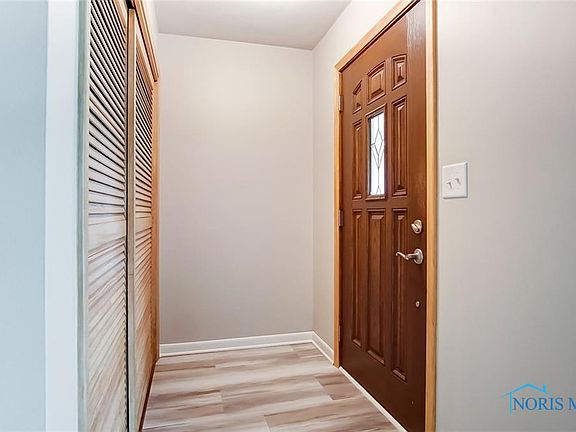 5th image of 304 Warrington Ave