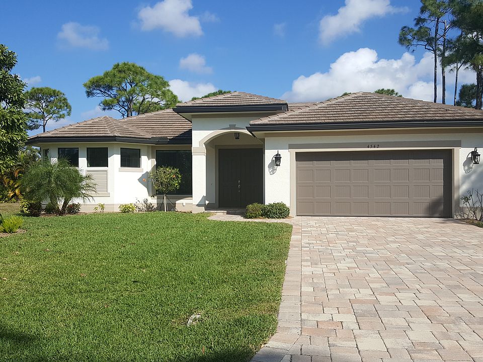 1st image of 4542 Catalina Ln