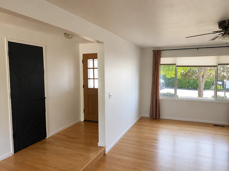 311 Ash St — Photo 3