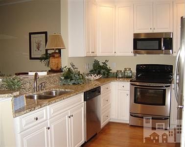 4th image of 4140 Independence Boulevard #301-1