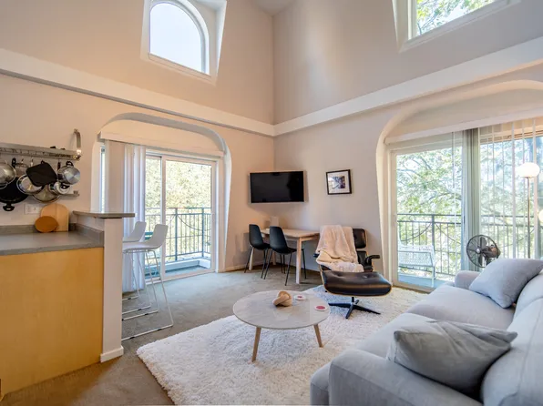 (undisclosed Address), Seattle, WA 98121