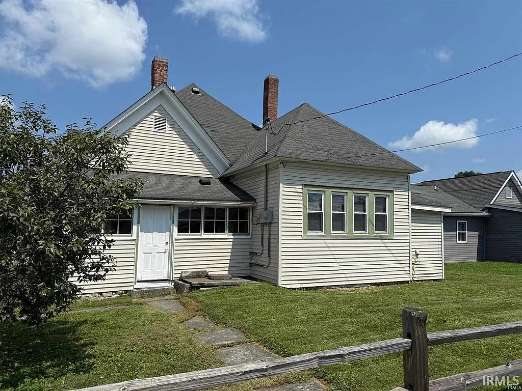 1 bed, 1.0 bath, 755 sqft, $675 — Photo 2