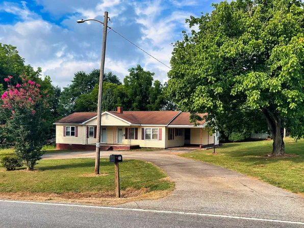 2044 Sandy Ford Rd, Chesnee, SC 29323